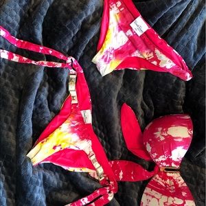 Beach Bunny Suimsuit